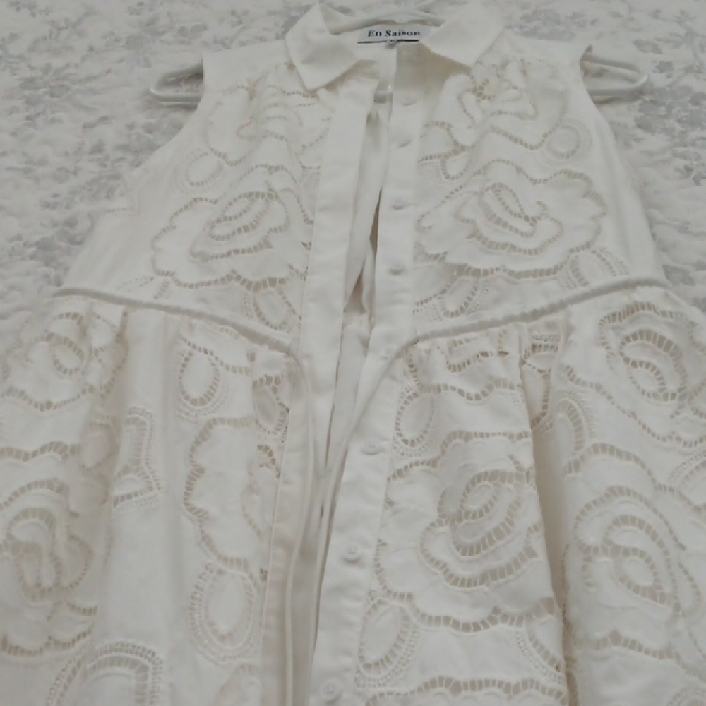 En Saison Chloe White Midi Shirtdress, Size Medium - New without tags